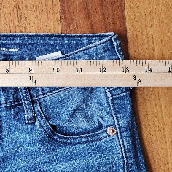 Old Navy Light Wash Denim Super Skinny Jeans Size 0 - Picture 5 of 15